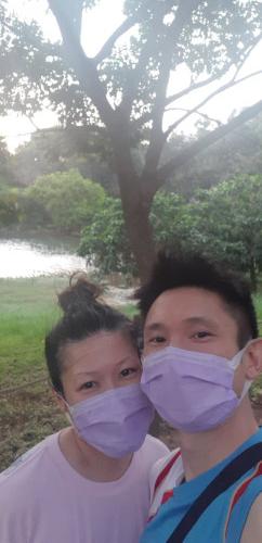 笑中帶淚的人生課：致那些用生命帶來歡笑的創作者